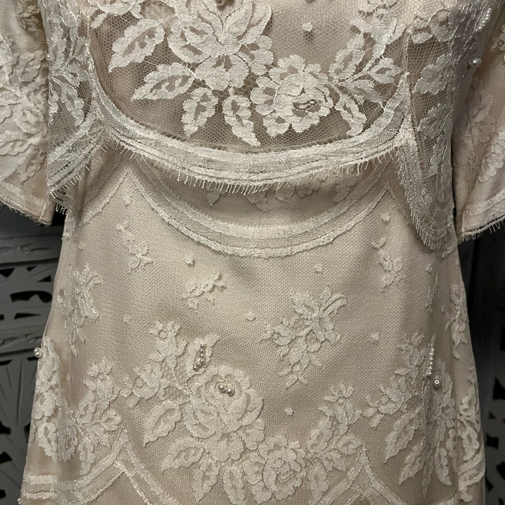 VINTAGE WILLIAM CAHILL BEVERLY HILLS RARE CHANTILLY LACE IVORY WEDDING DRESS - Picture 5 of 12